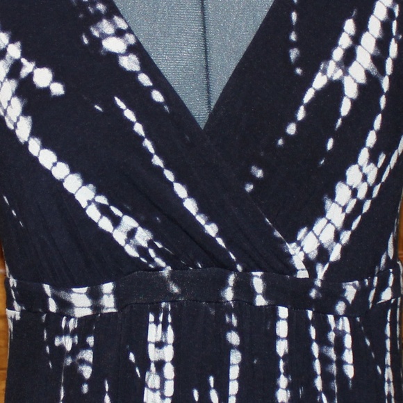 Navy V Neck Maxi Dress - Picture 5 of 6